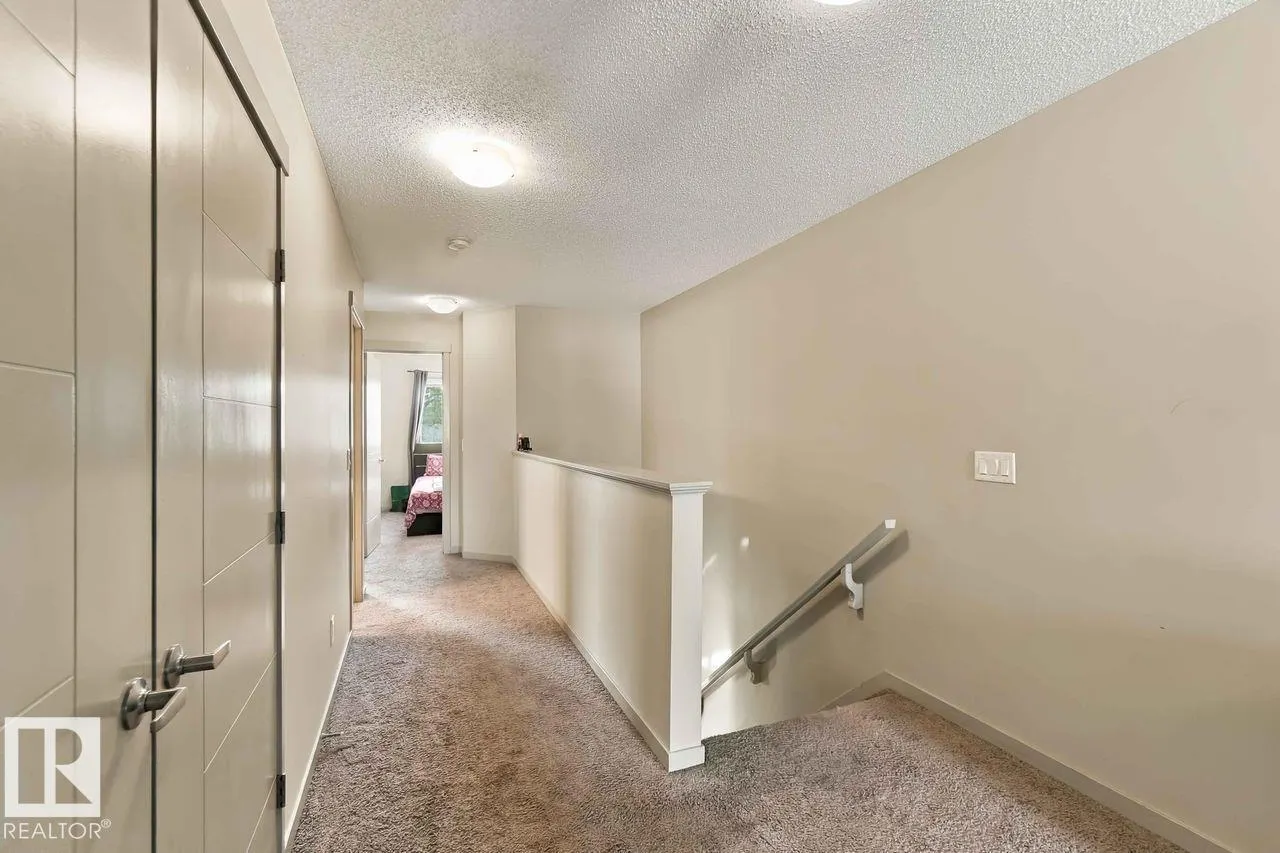 1416 26 AV NW
