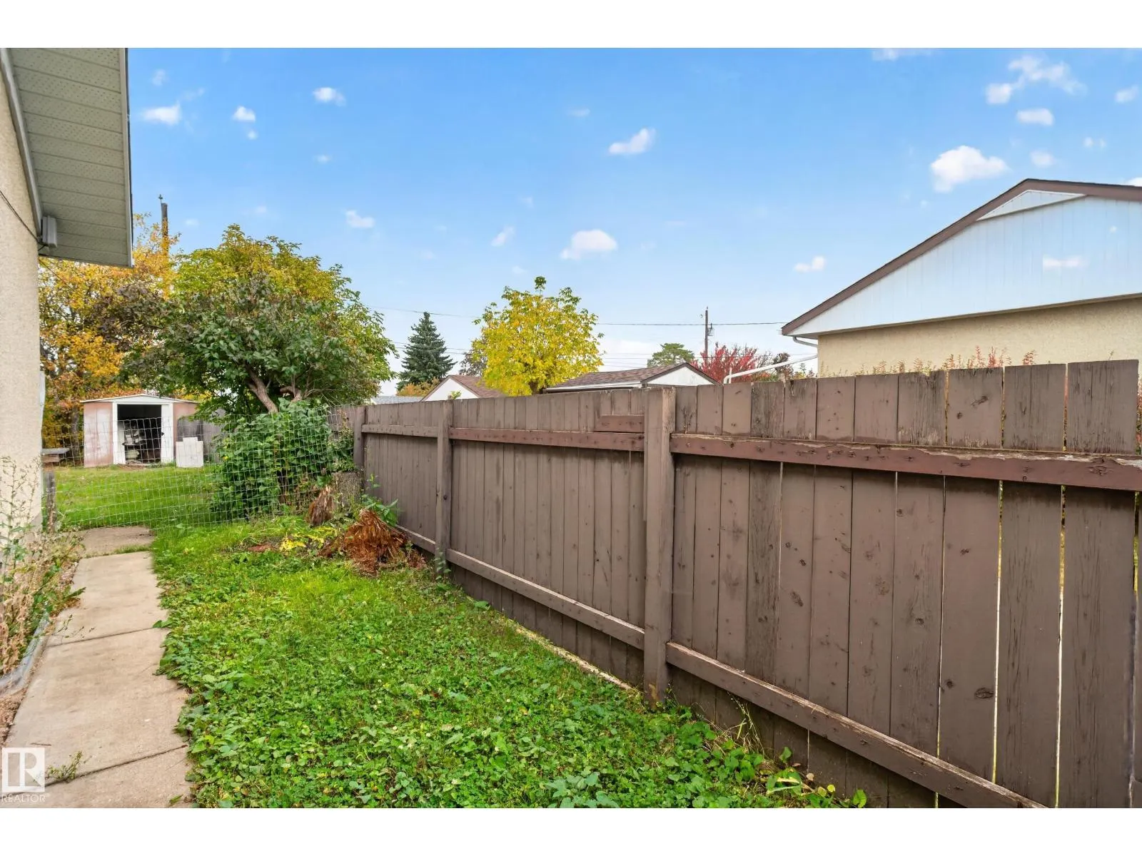 5504 105 AV NW