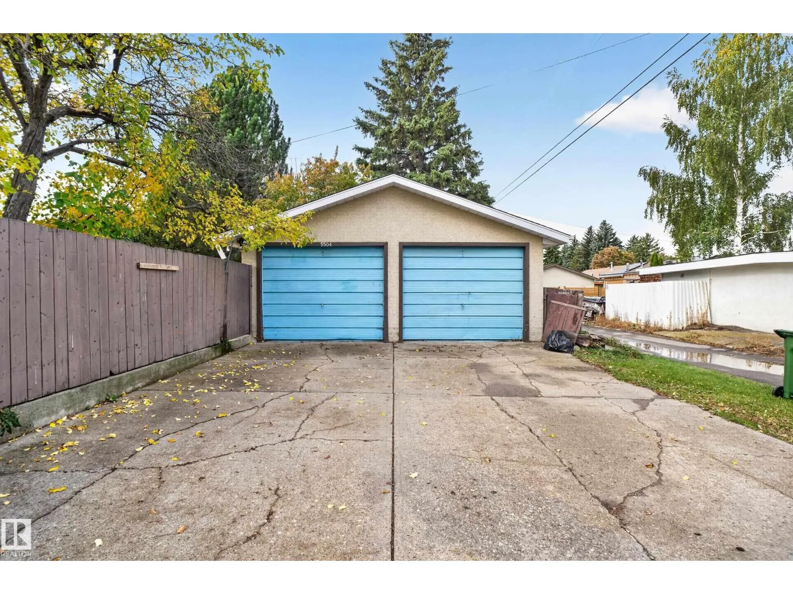 5504 105 AV NW