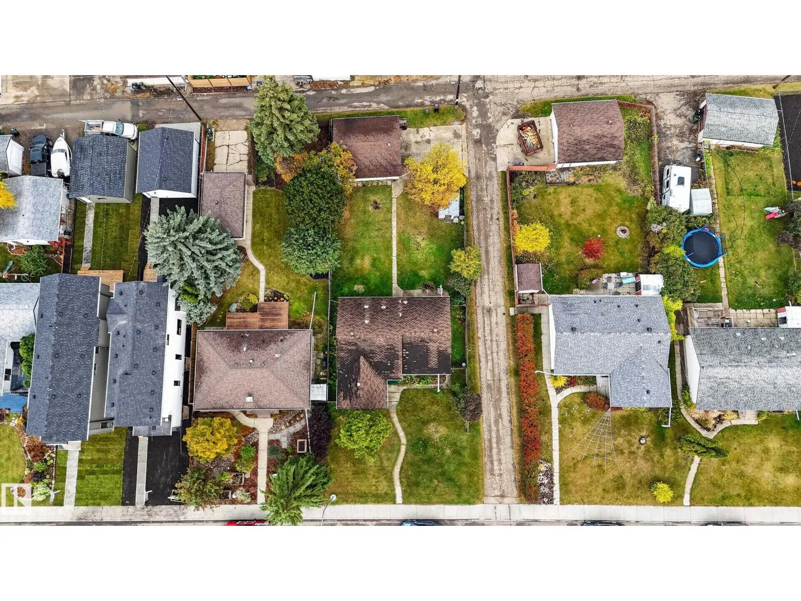 5504 105 AV NW