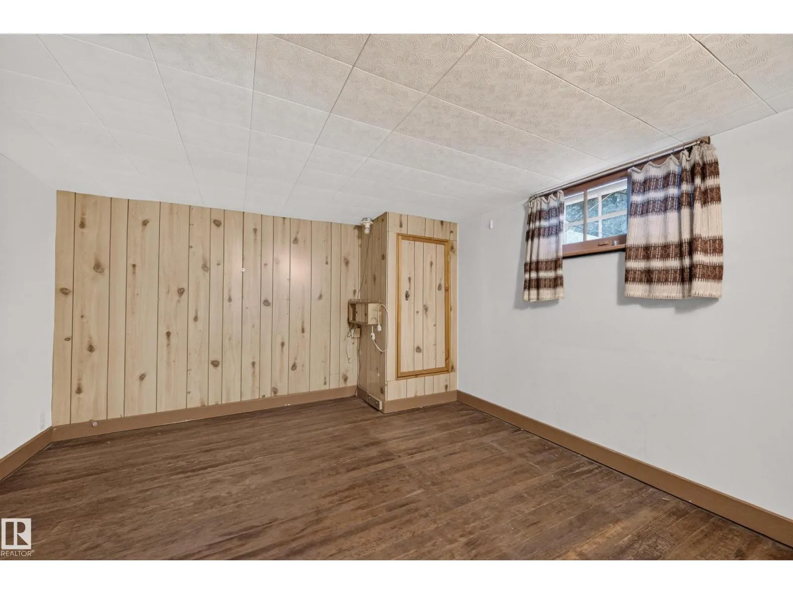 12736 116 ST NW