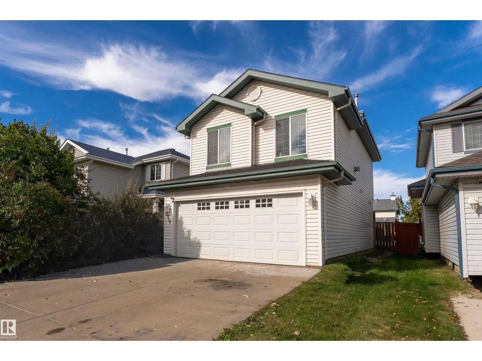 8910 7 AV SW