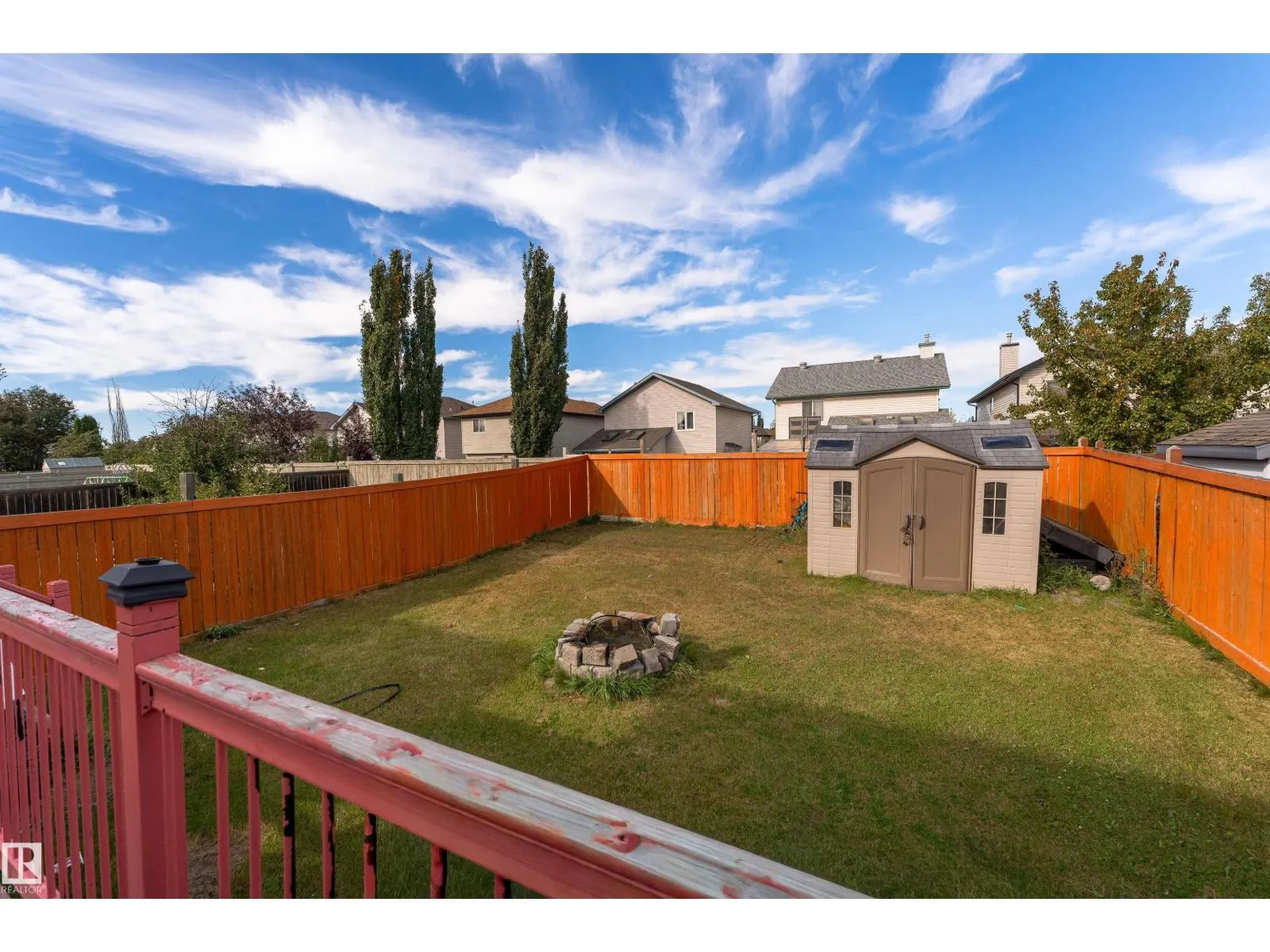 8910 7 AV SW
