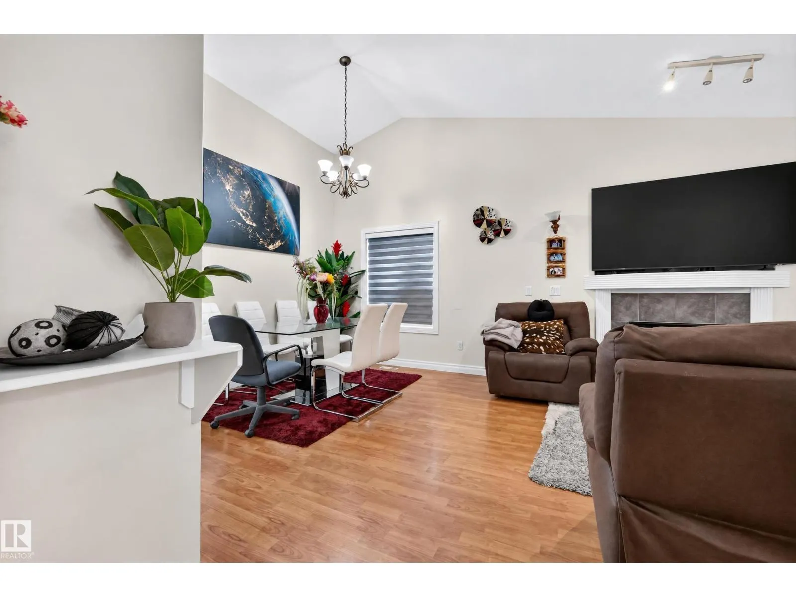 7718 166A AV NW