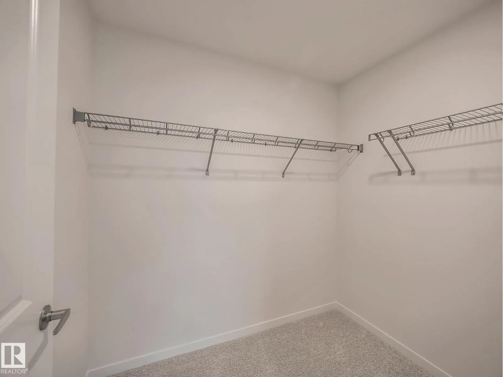 2420 205 ST NW