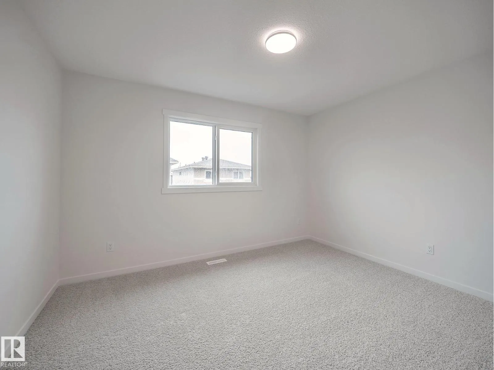 2420 205 ST NW