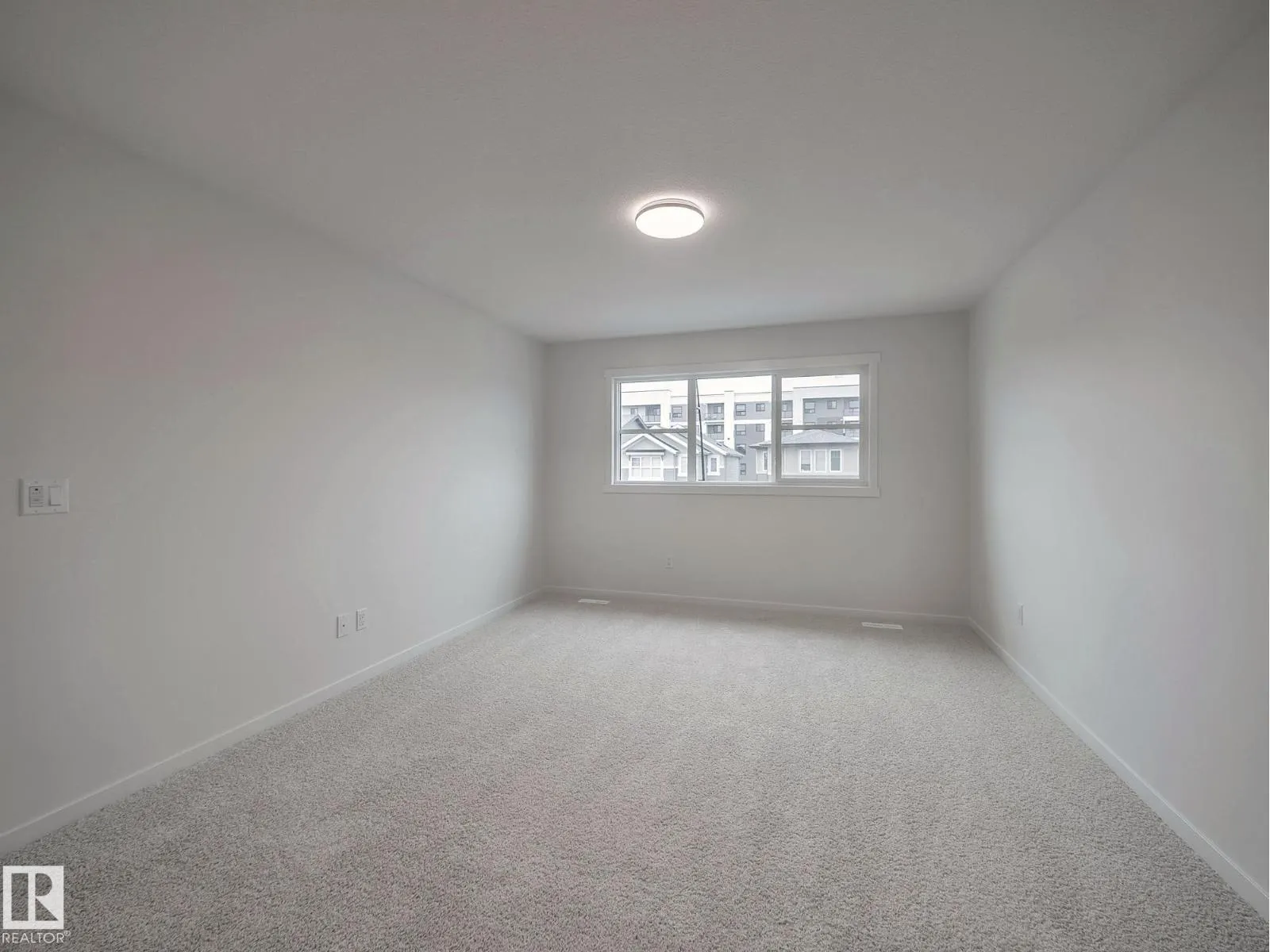 2420 205 ST NW