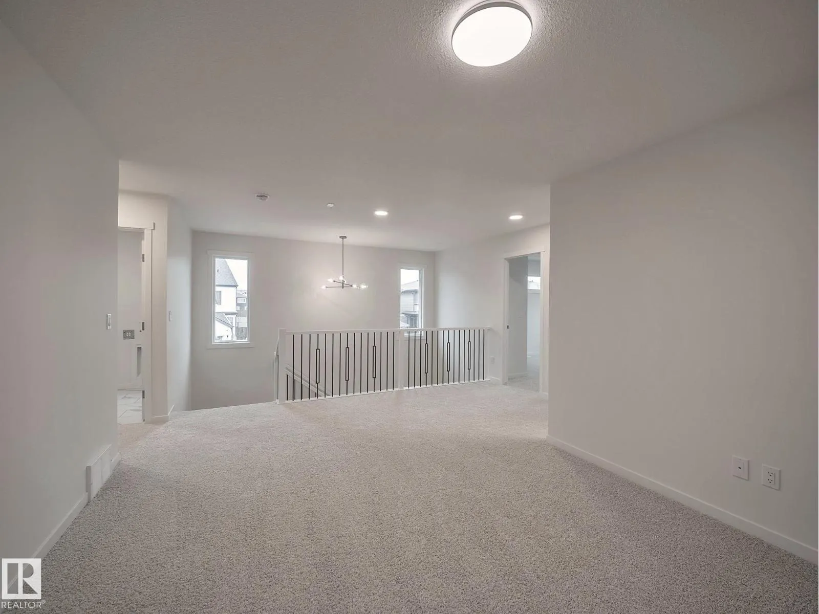 2420 205 ST NW