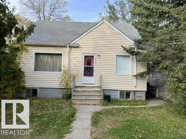 8150 78 AV NW