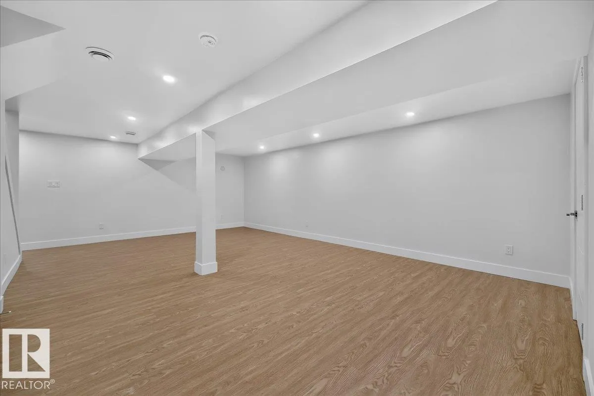 13246 59 ST NW