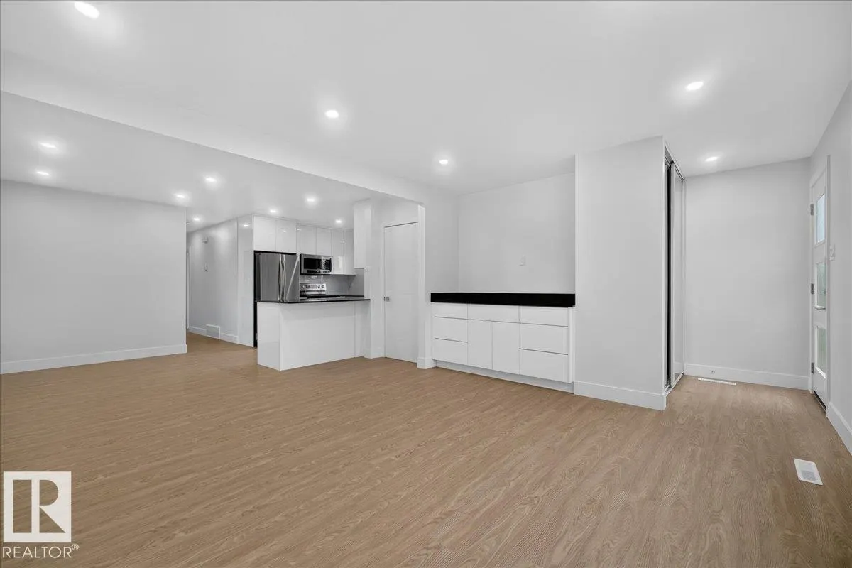 13246 59 ST NW
