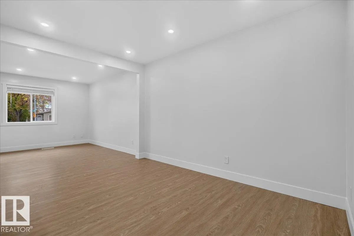 13246 59 ST NW