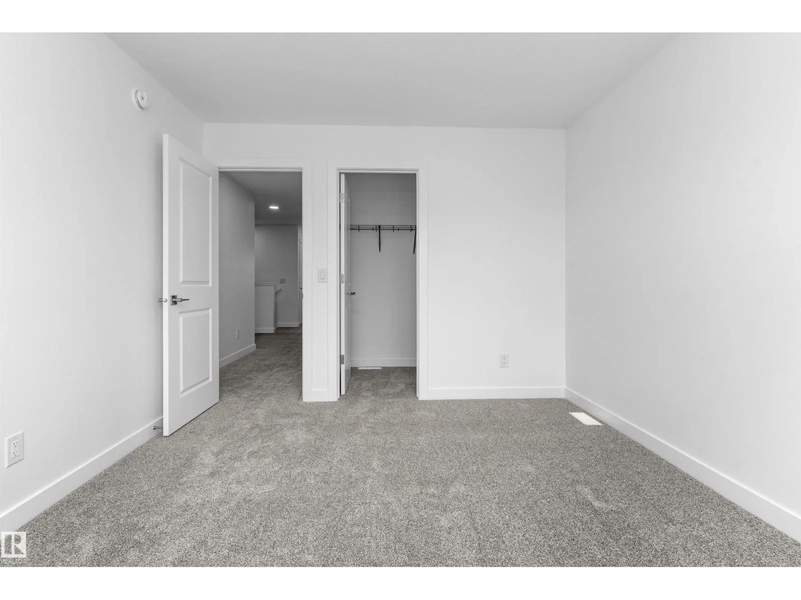 1058 CRISTALL CR SW