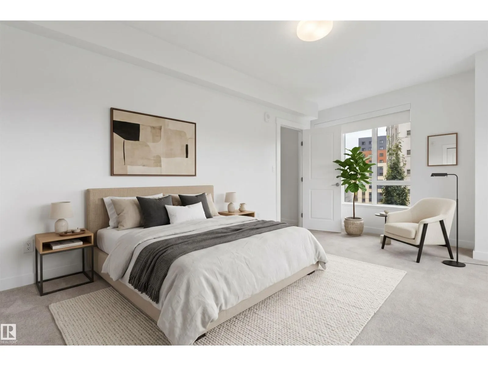 #203 9720 106 ST NW