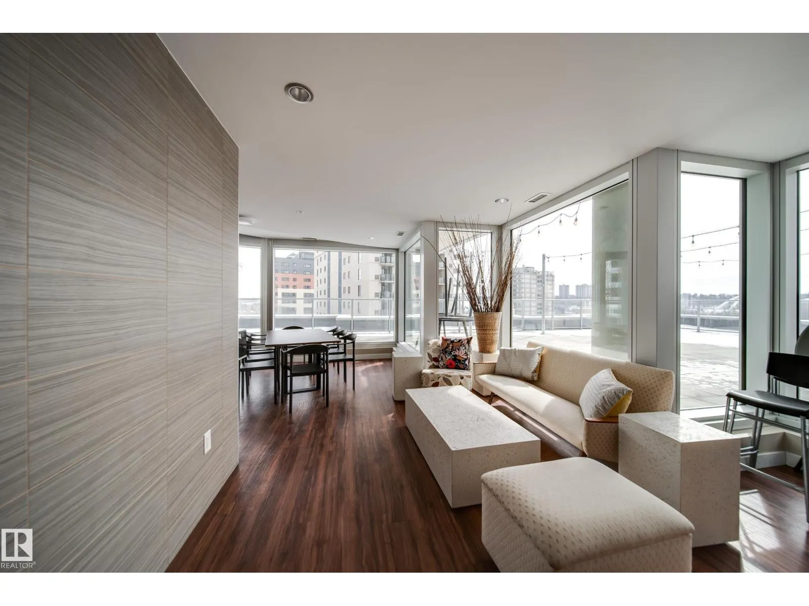 #203 9720 106 ST NW