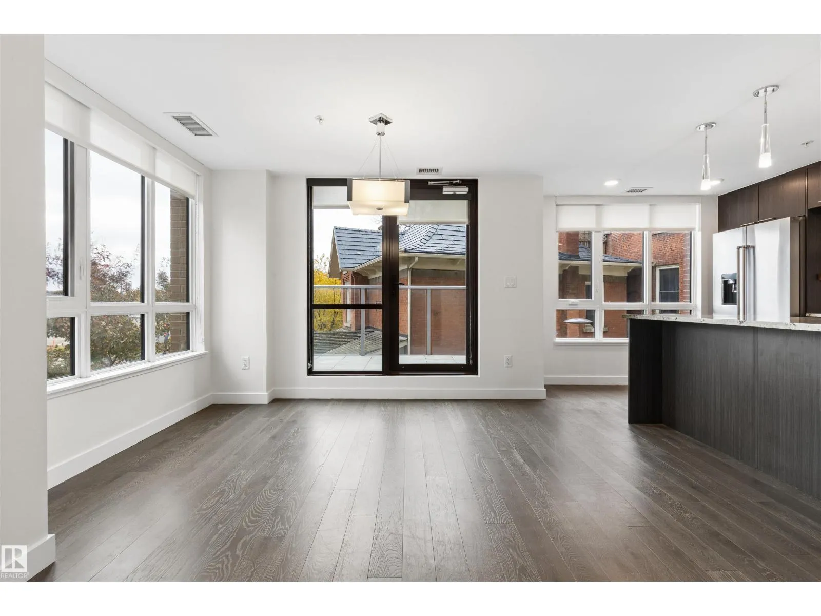 #203 9720 106 ST NW