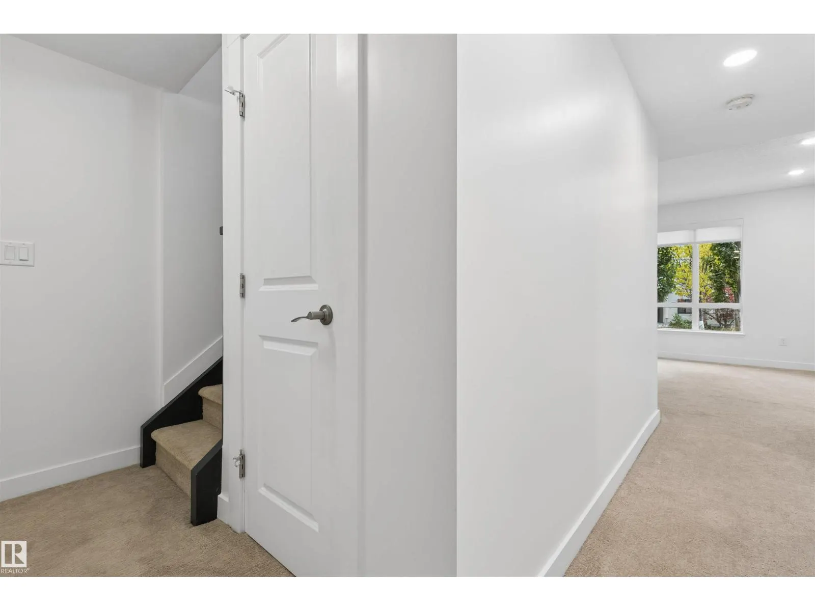 #203 9720 106 ST NW