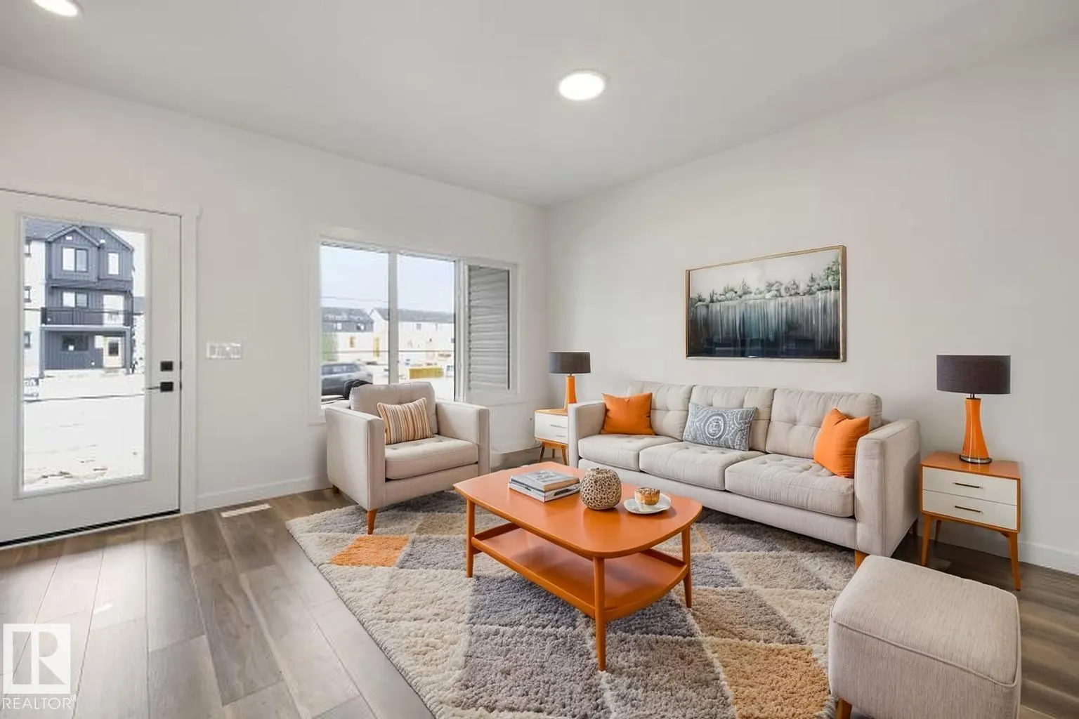 634 176 AV NE