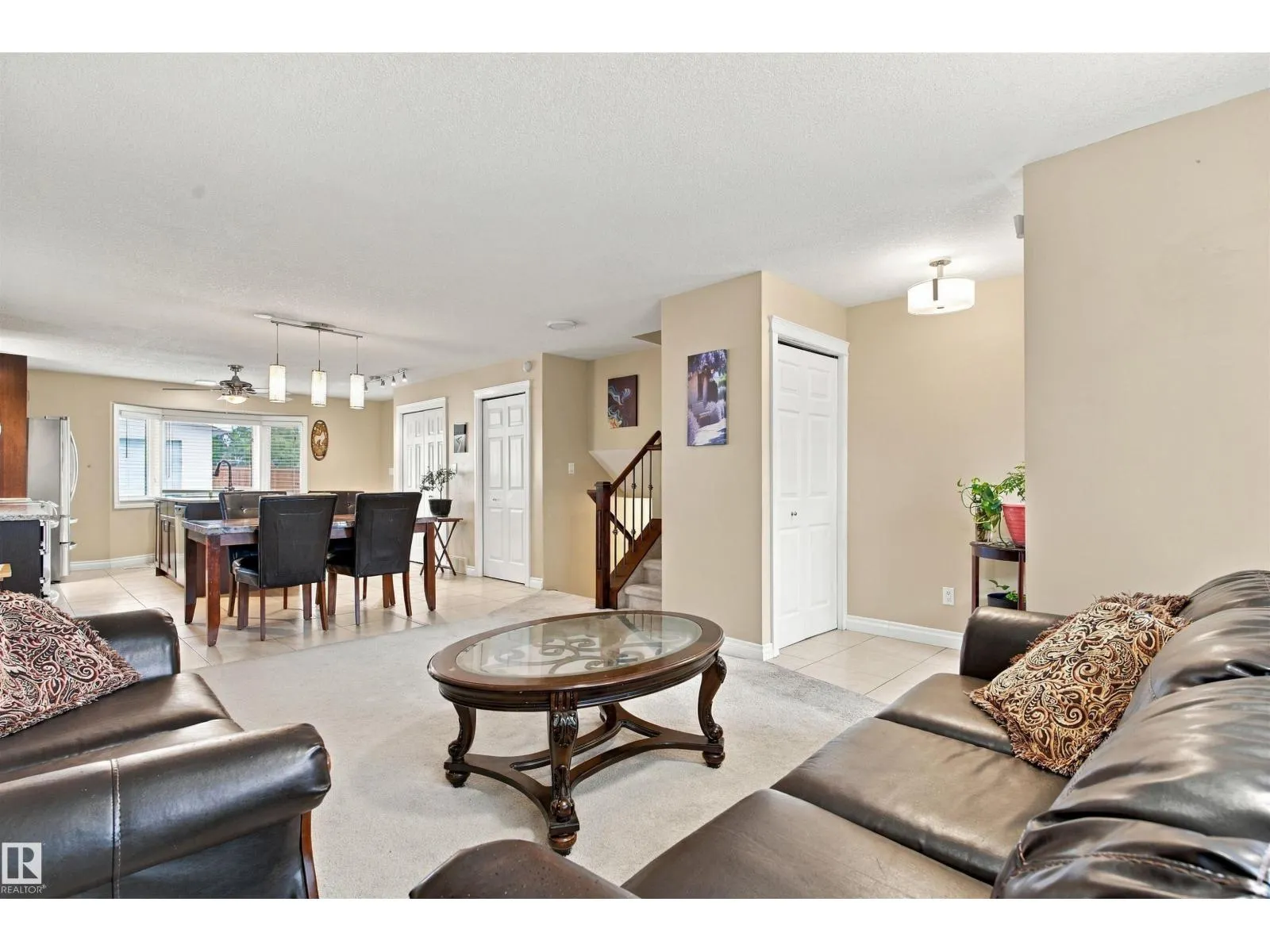 18208 99 AV NW