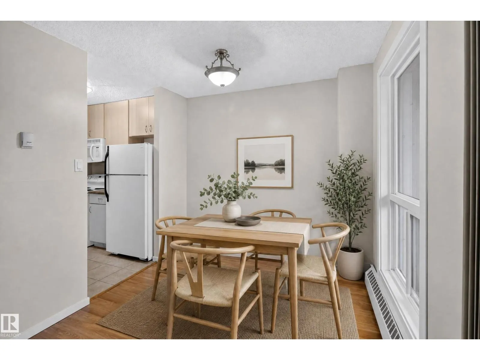 #206 10175 114 ST NW