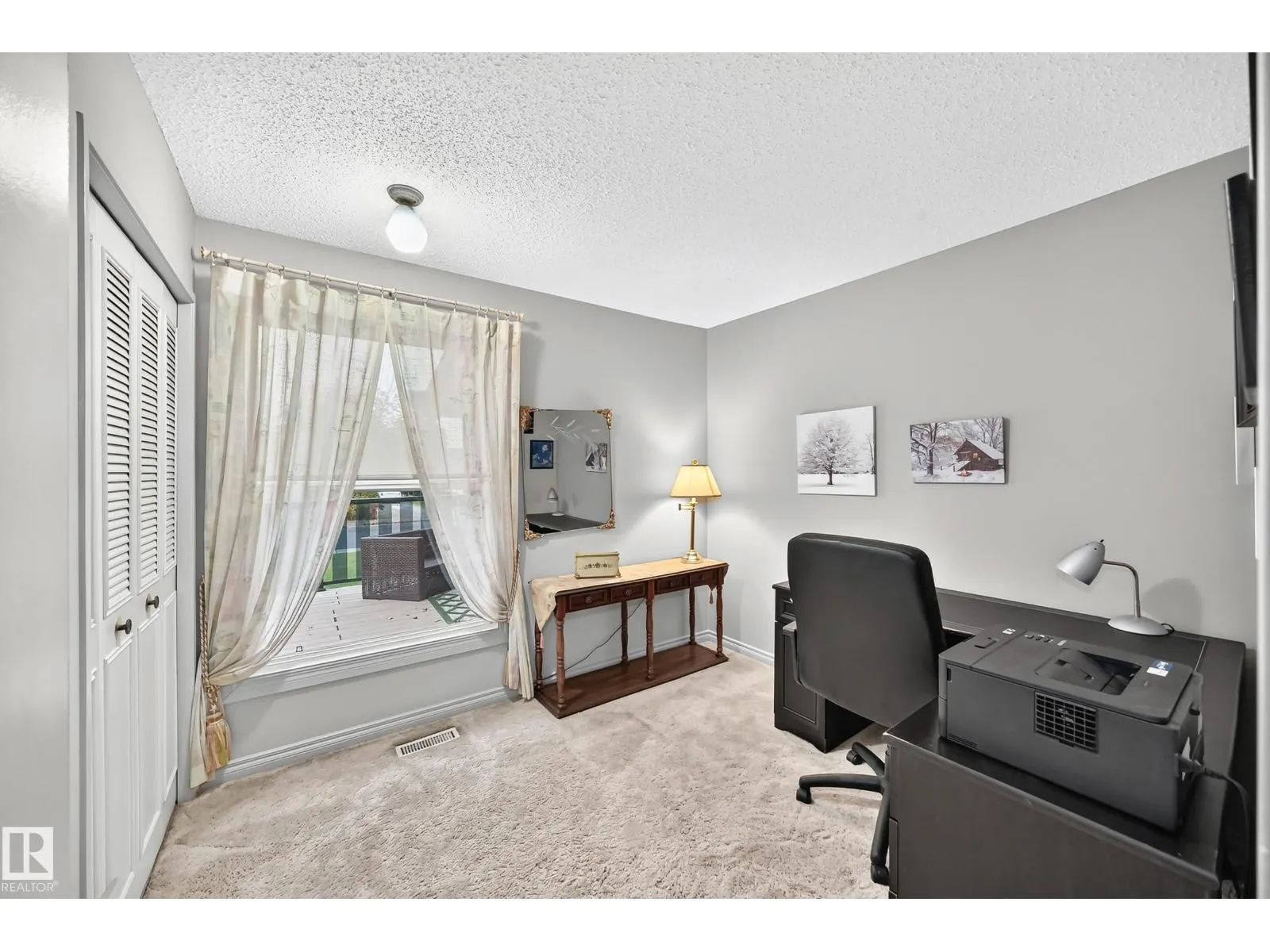8612 176 ST NW