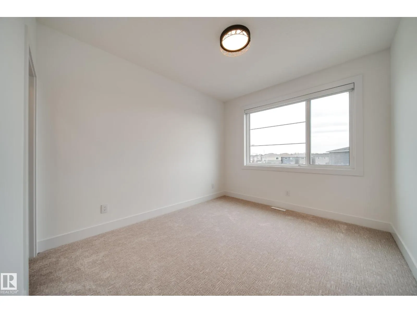 3142 Magpie WY NW