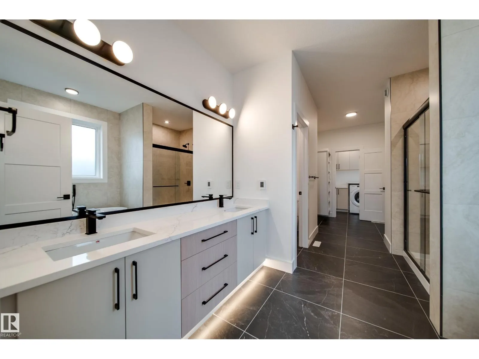 3142 Magpie WY NW