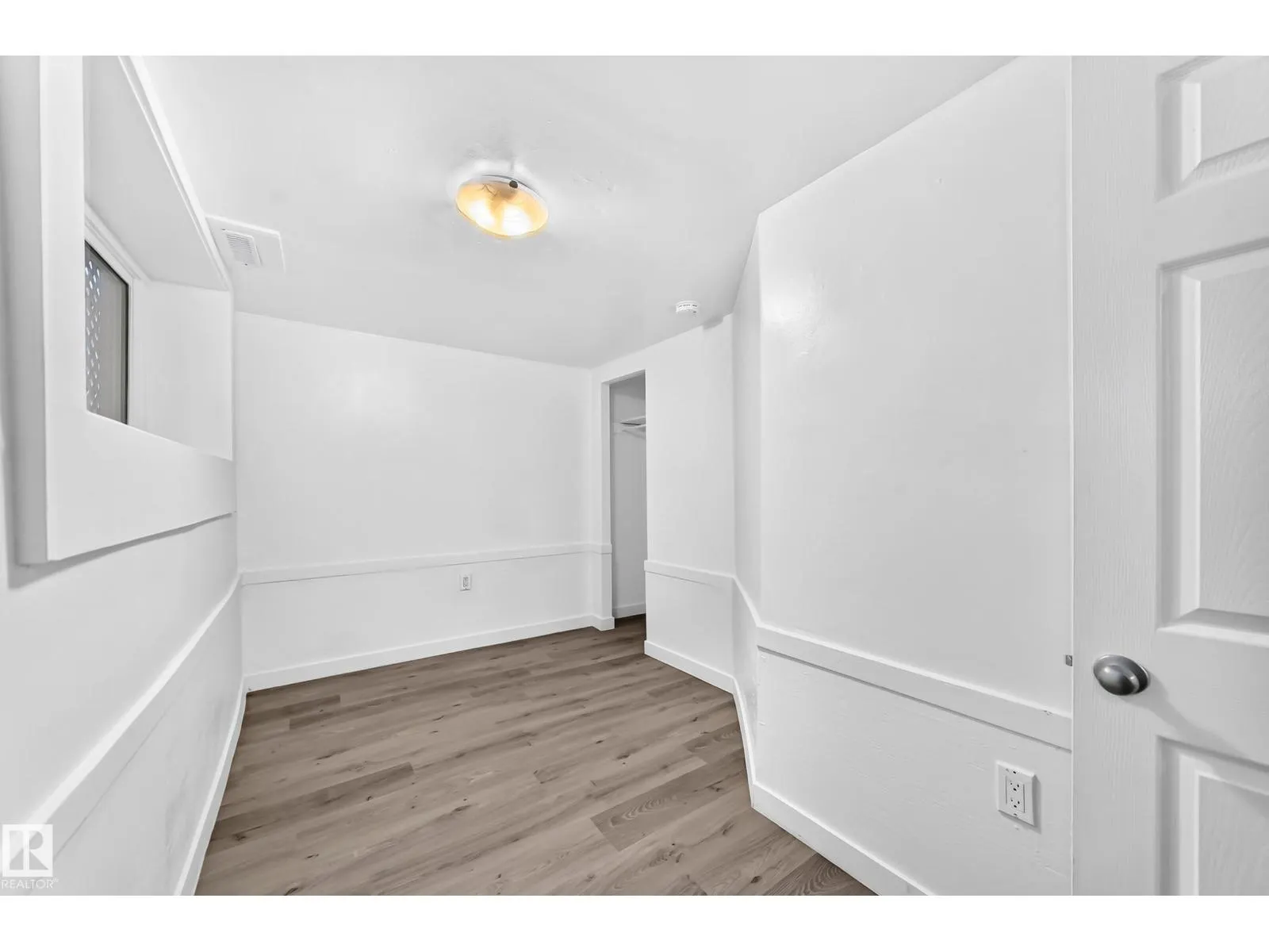 11014 95 ST NW