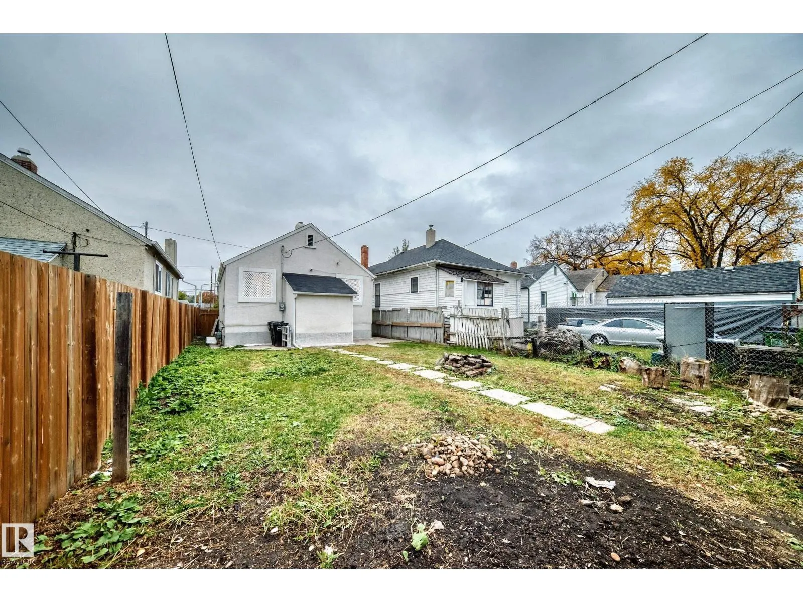 11014 95 ST NW