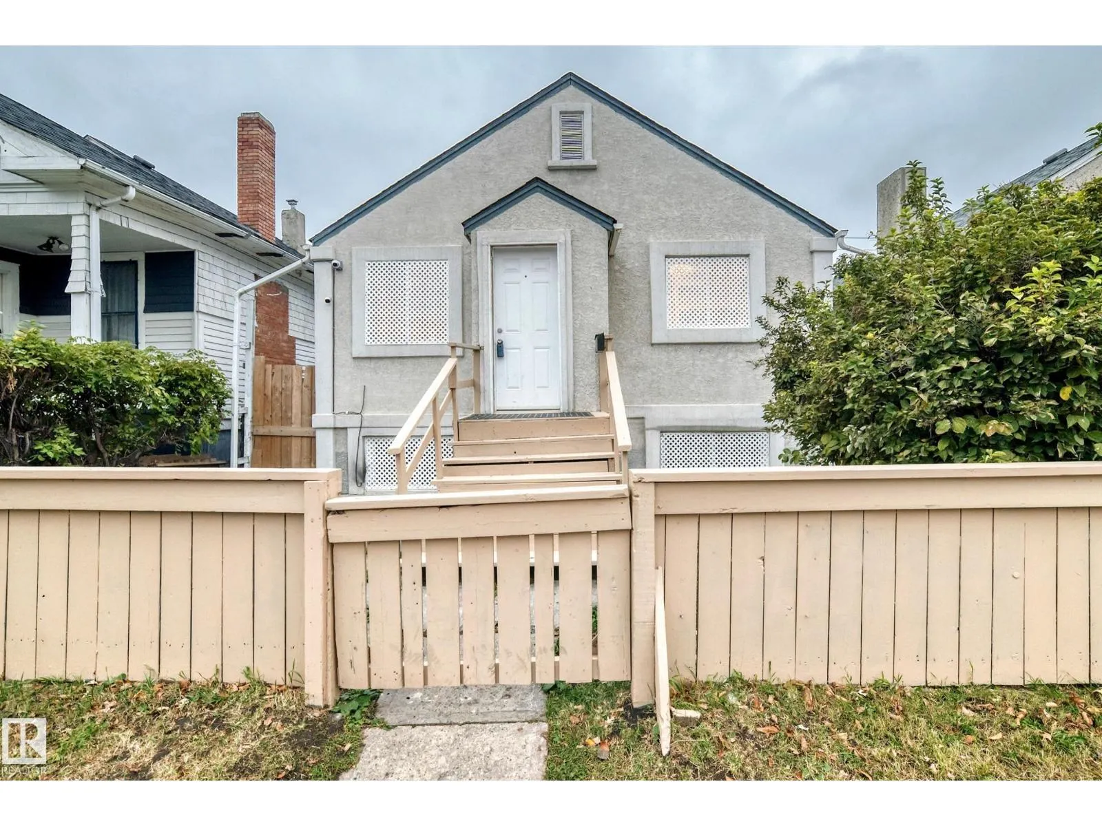11014 95 ST NW