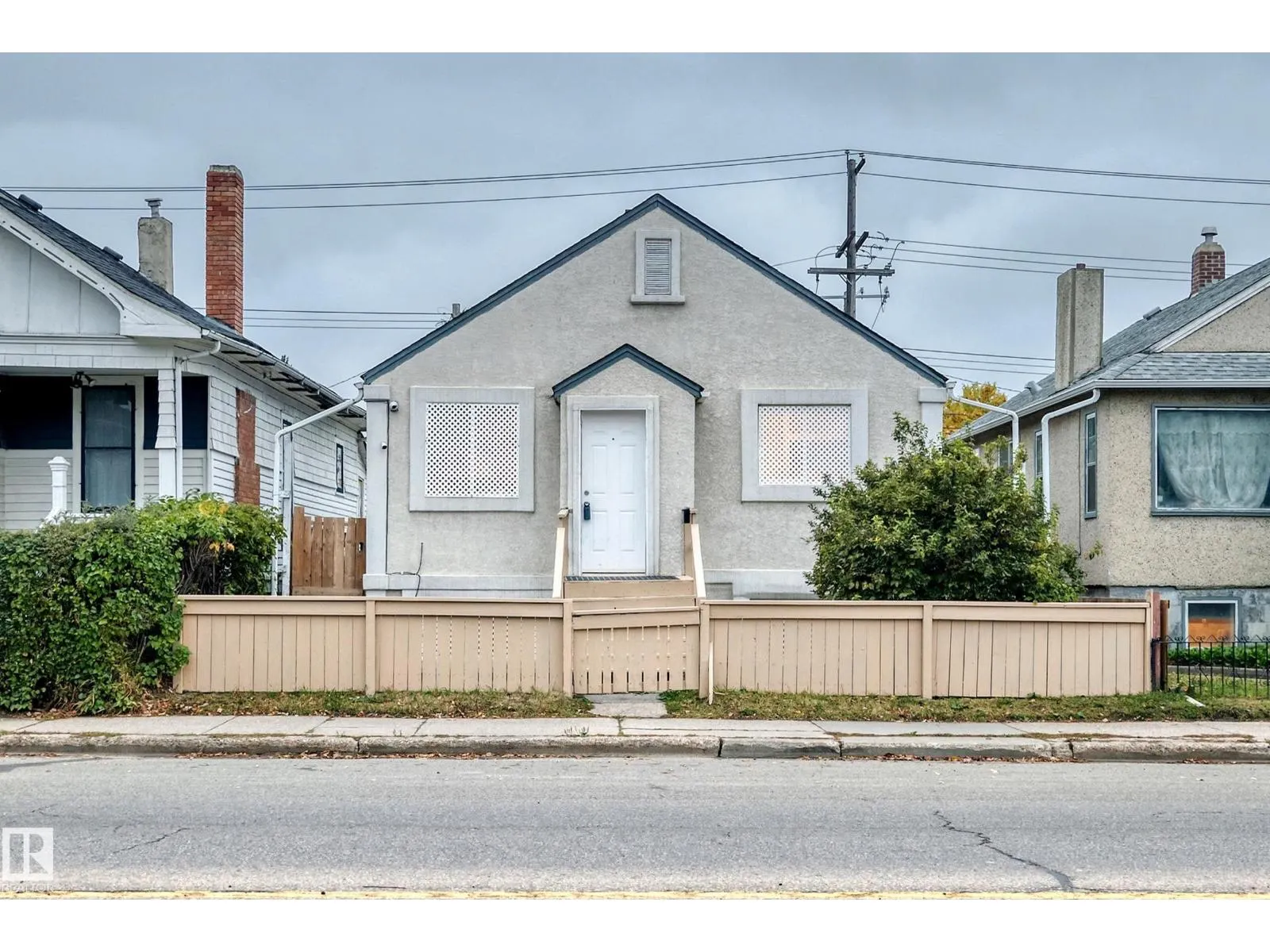 11014 95 ST NW