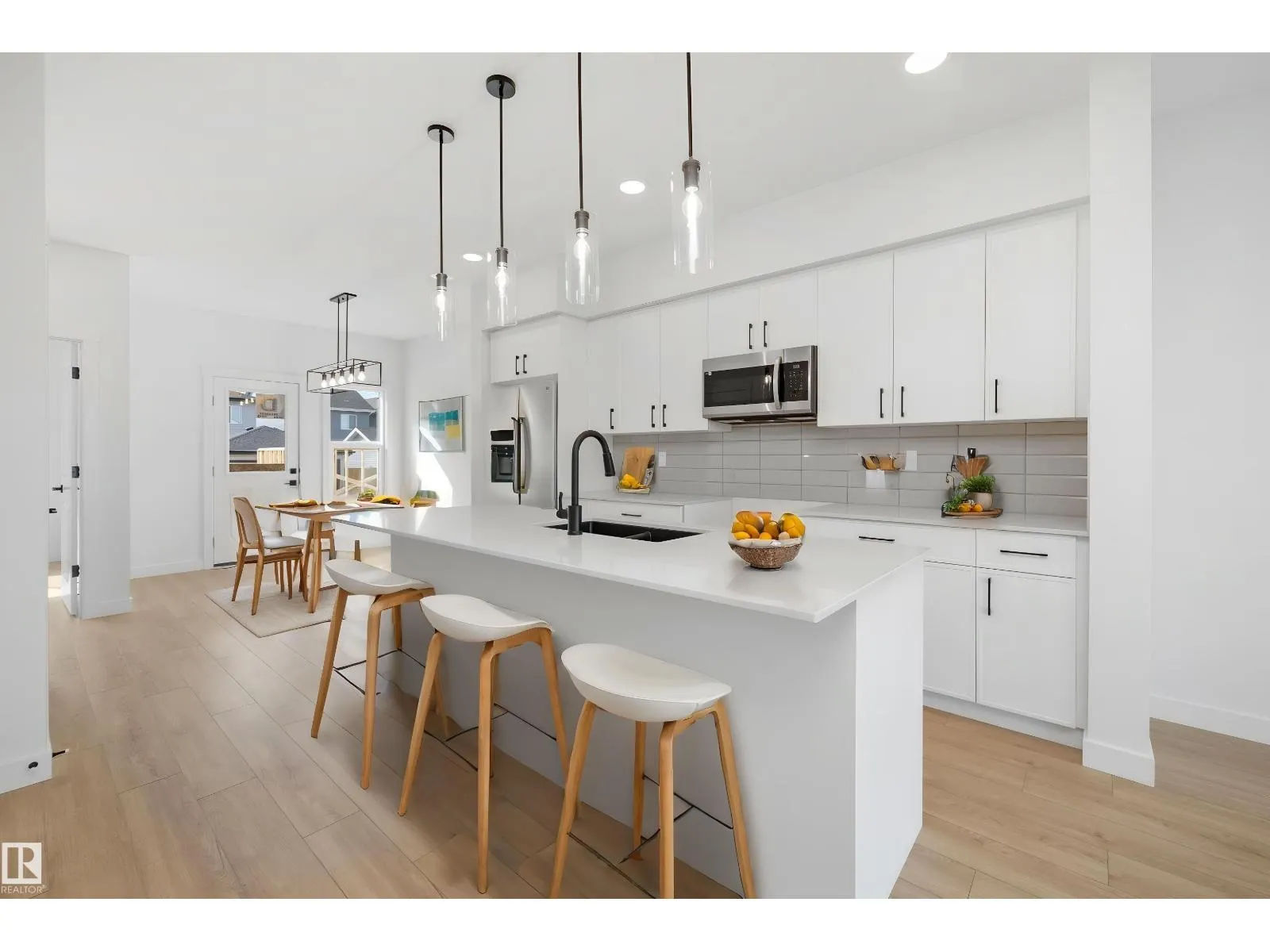 17544 63 ST NW