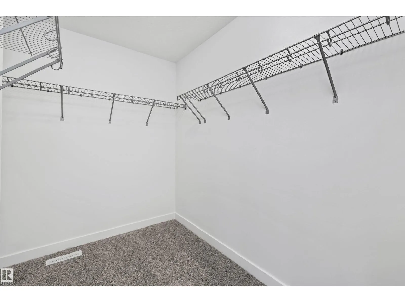 17544 63 ST NW