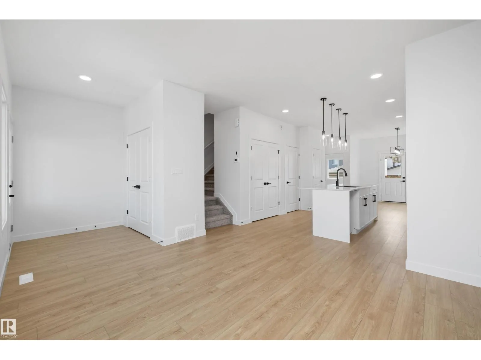 17544 63 ST NW