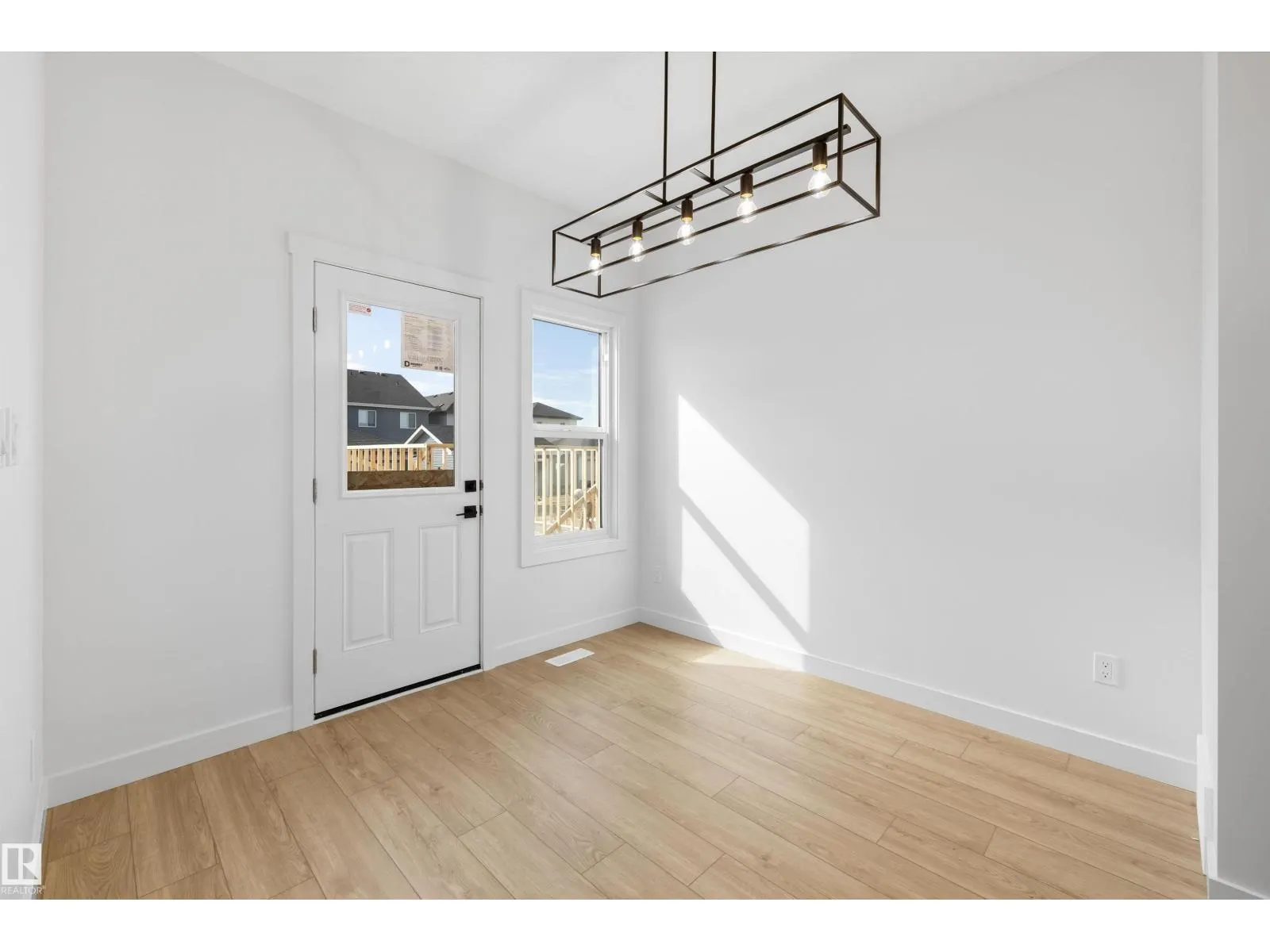 17544 63 ST NW
