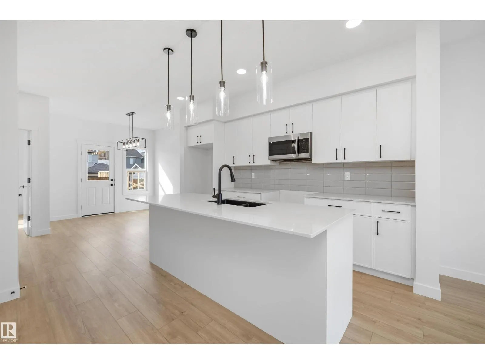 17544 63 ST NW