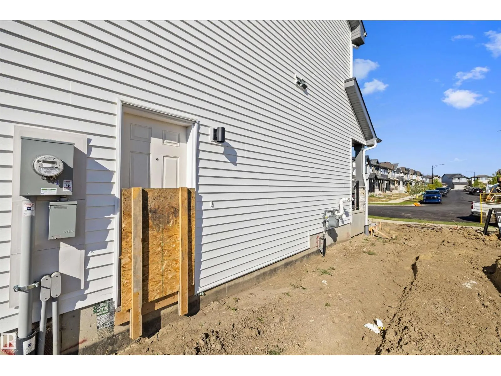 17544 63 ST NW