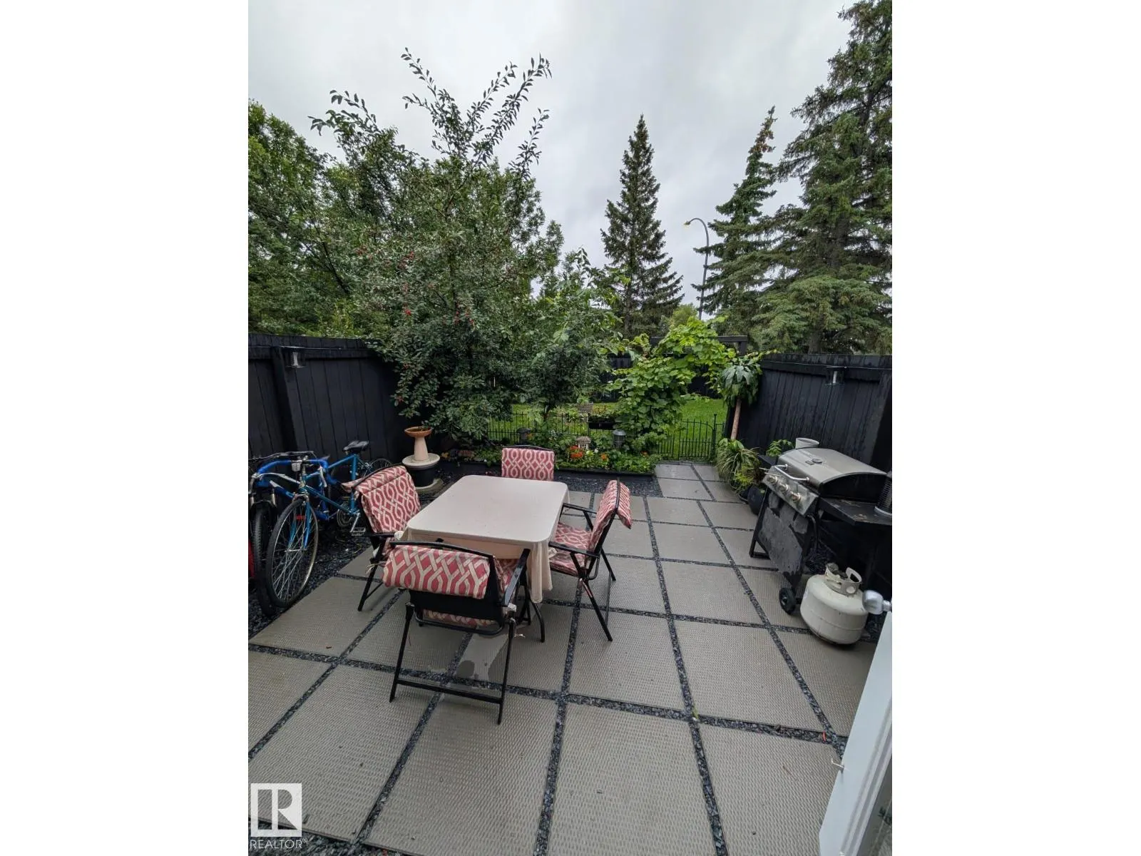12034 25 Ave NW