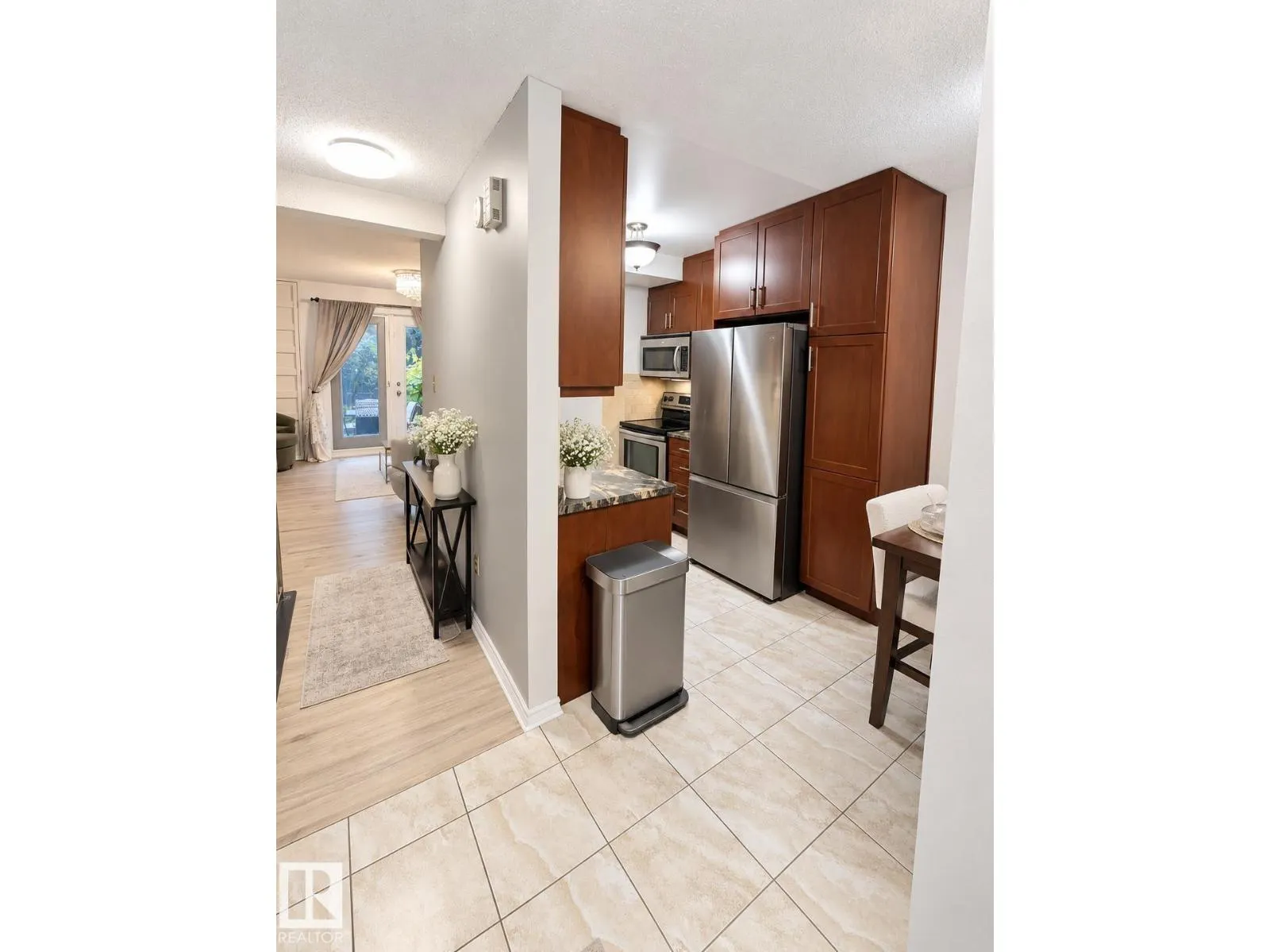 12034 25 Ave NW