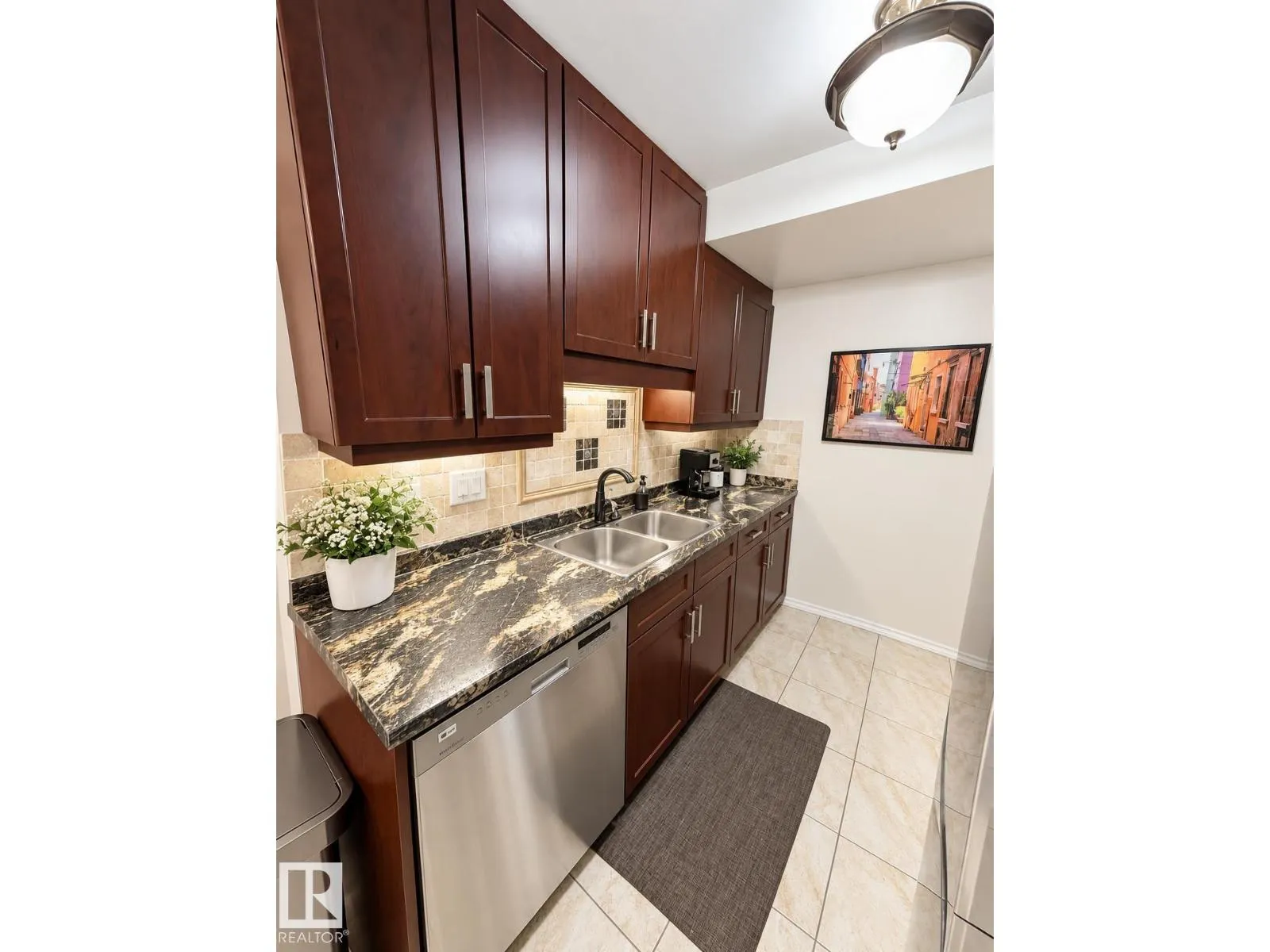 12034 25 Ave NW