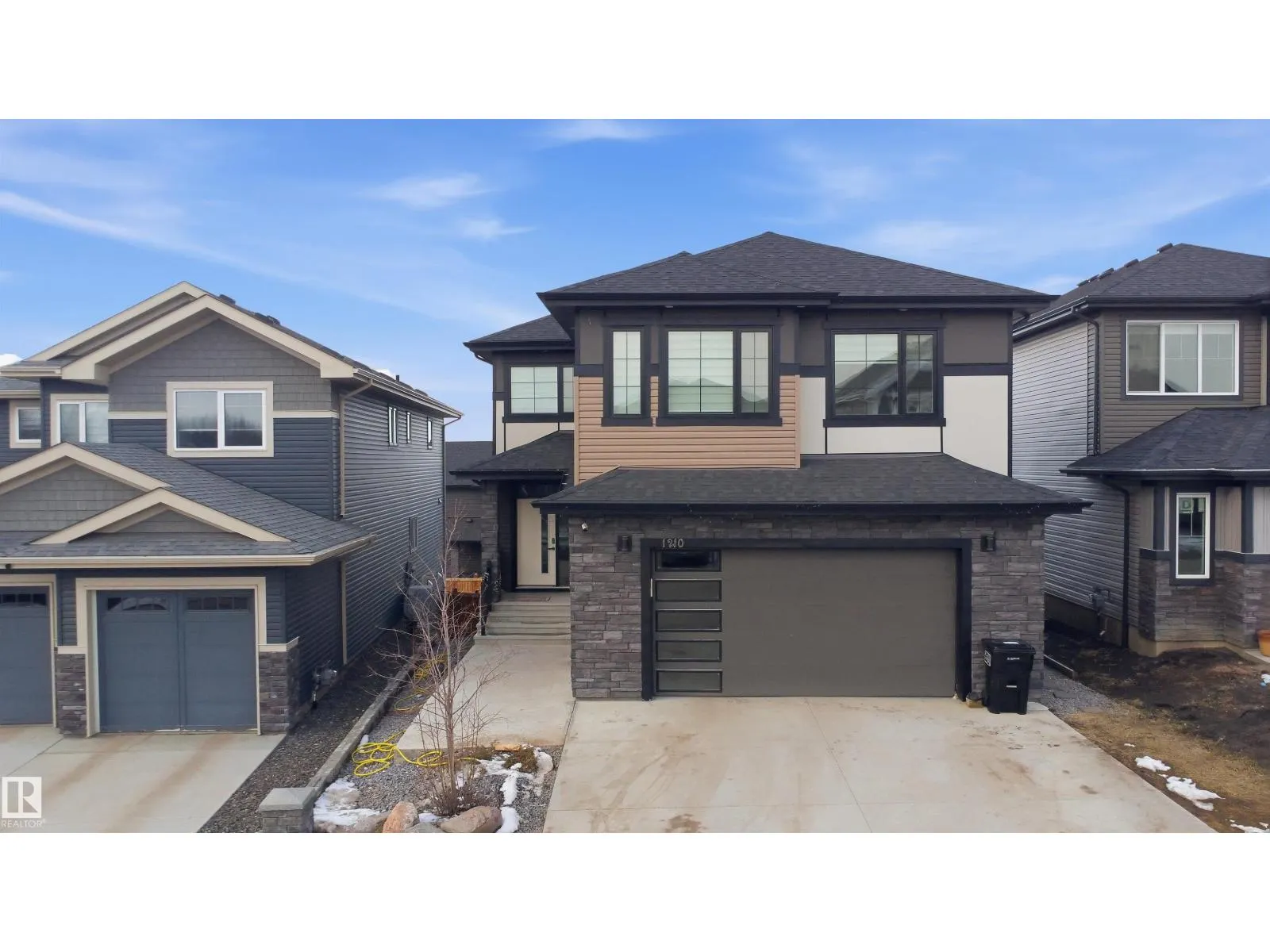 1210 PEREGRINE TC NW