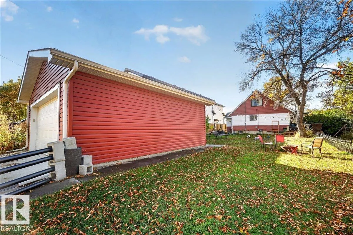 12331 107 ST NW