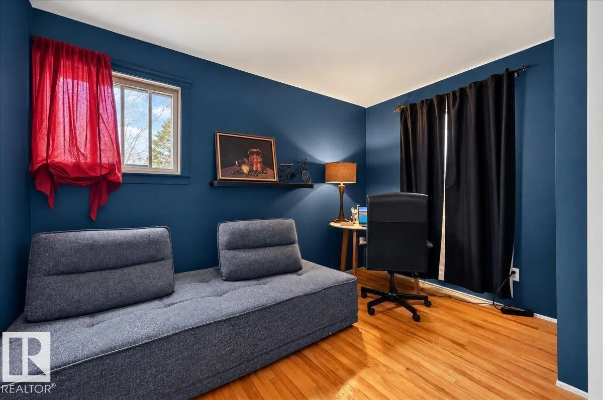 12331 107 ST NW