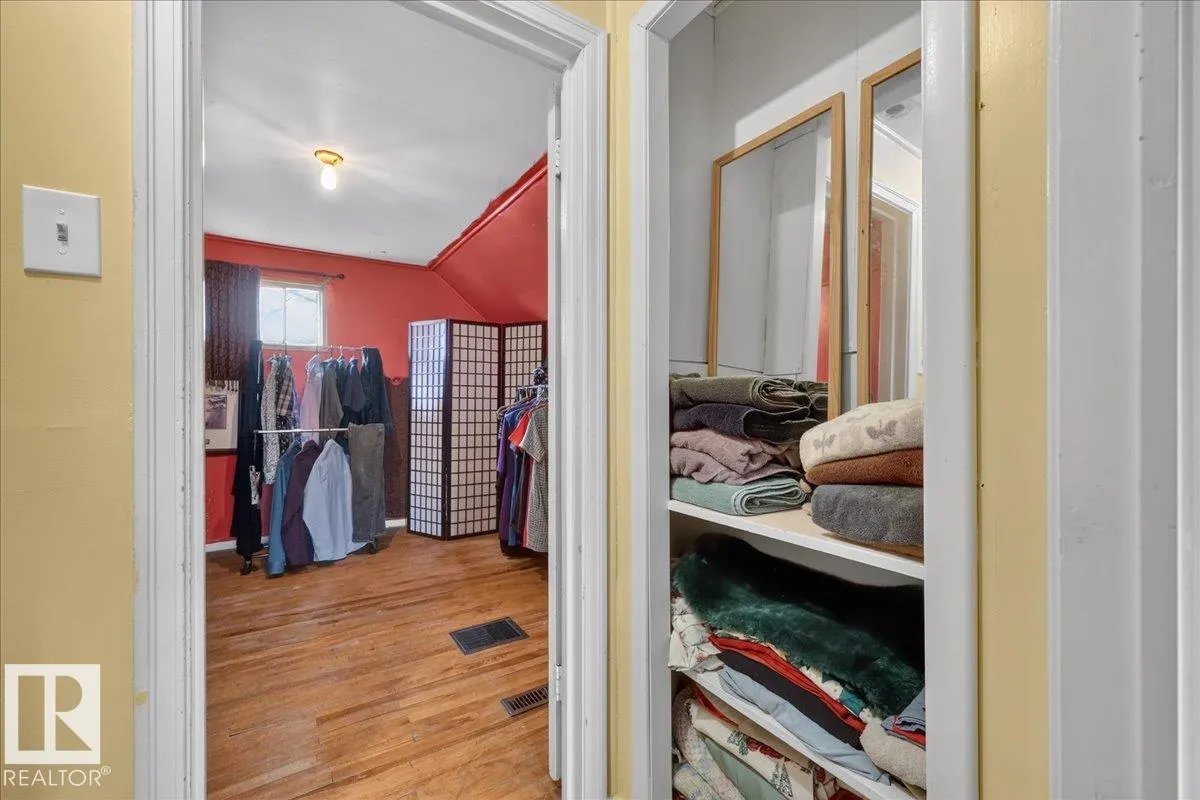 12331 107 ST NW