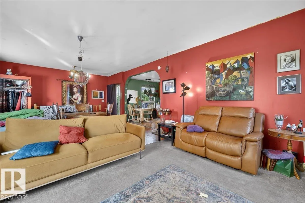 12331 107 ST NW