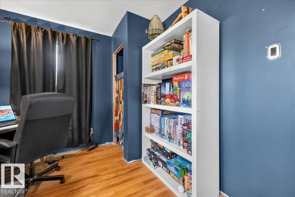 12331 107 ST NW
