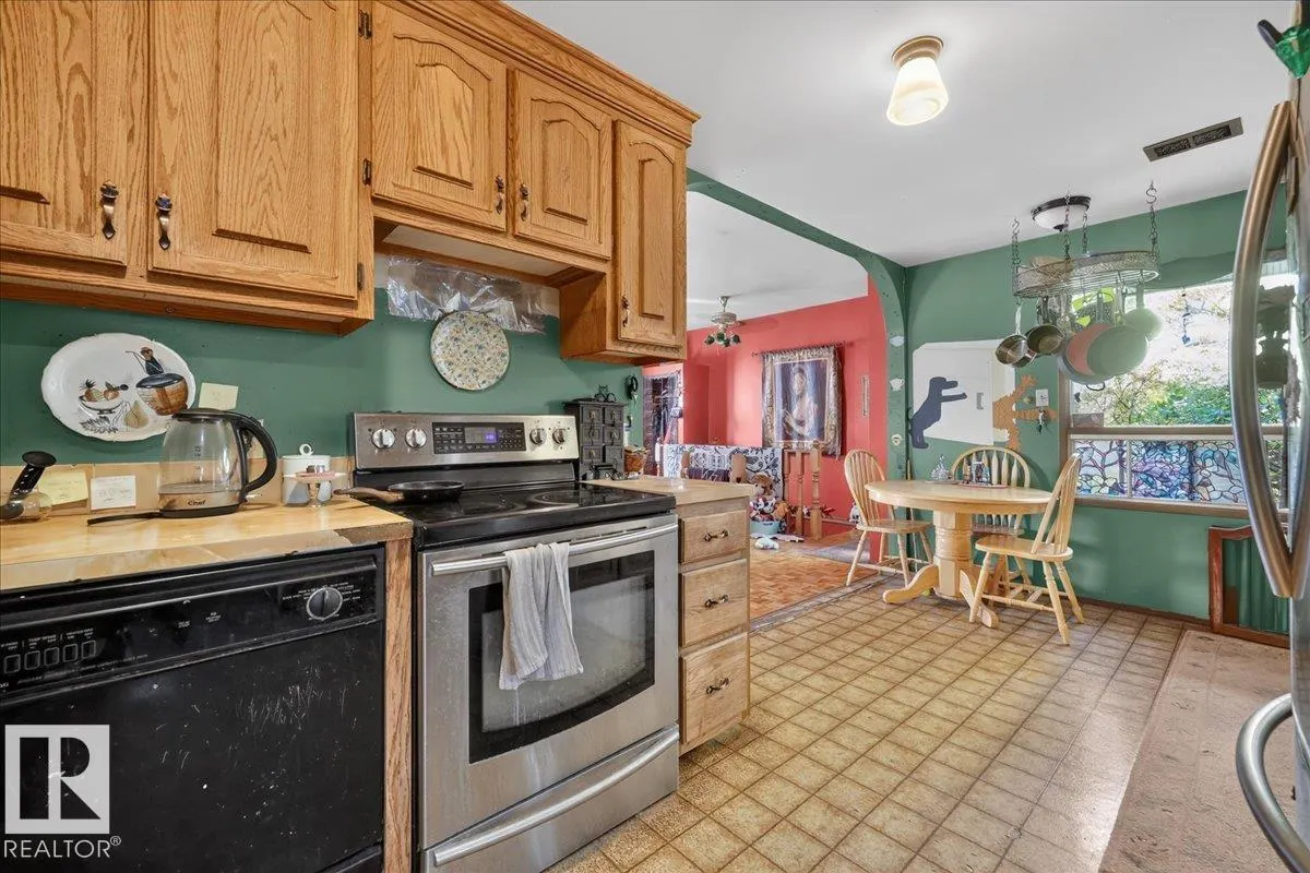 12331 107 ST NW