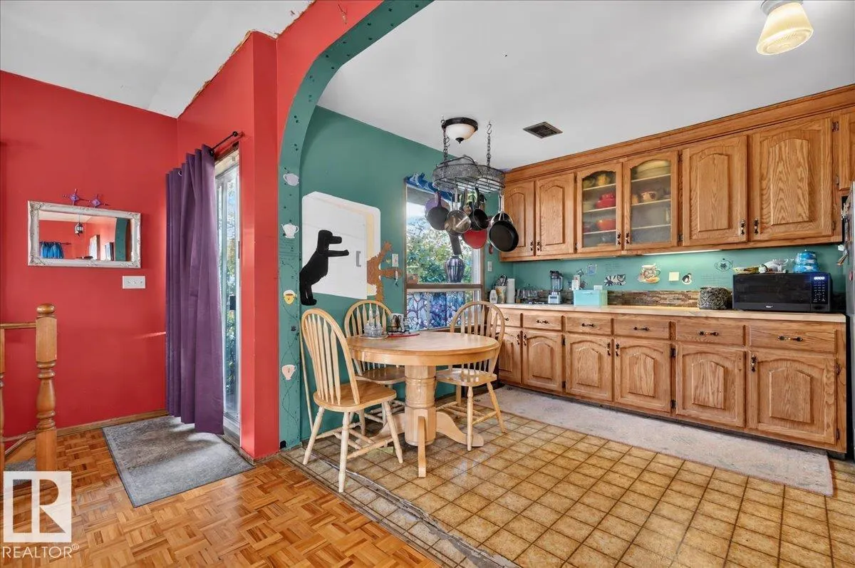 12331 107 ST NW