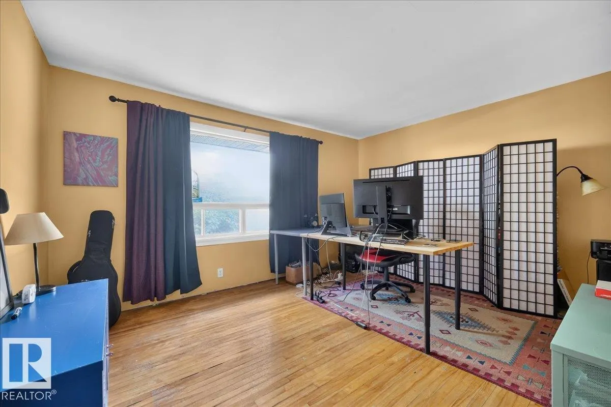 12331 107 ST NW