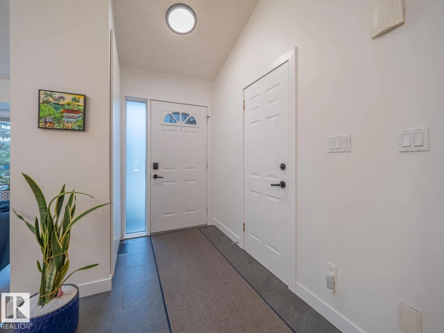 14725 46 AV NW